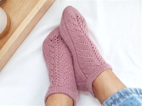 Ankle Socks Knitting Pattern PDF Photos Videos, Circular Needles or ...