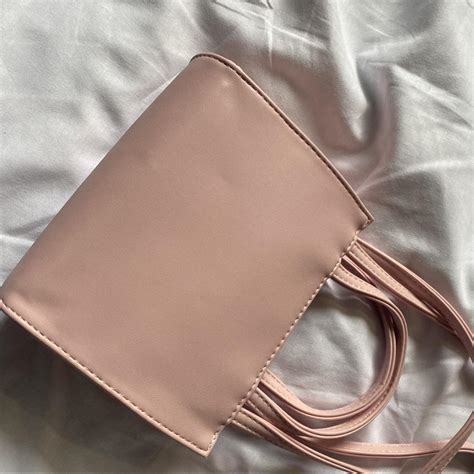 Small pink telfar bag Never been used apparently... - Depop