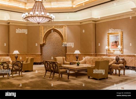 ABU DHABI, UAE - MARCH 9, 2017: Interior of Emirates Palace hotel in ...