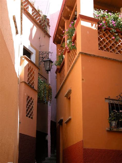 Callejón del Beso, Guanajuato, México. | Guanajuato, Viajes en mexico ...