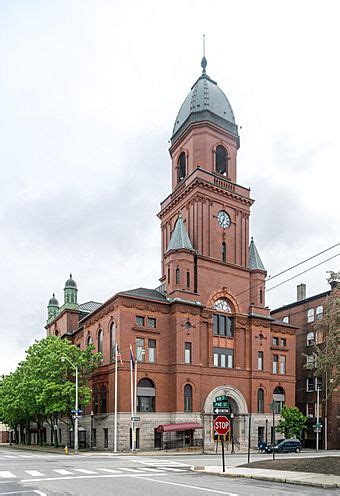 Lewiston City Hall (Lewiston, Maine) Facts for Kids