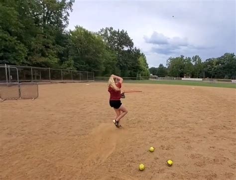 Long Toss (Distance Pitching) for Softball Pitchers