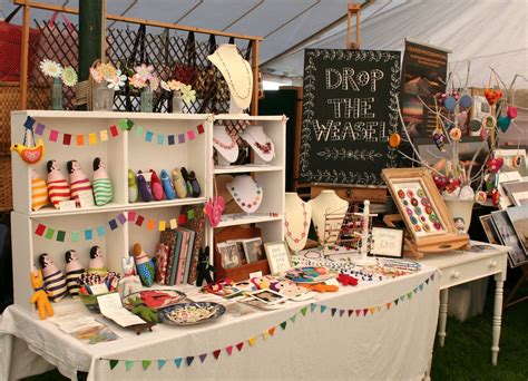 Marktstand Idee | Craft stall display, Craft market display, Craft stalls