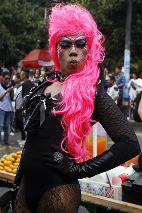 Craziest Gay Pride Parade Costumes - Gallery | eBaum's World