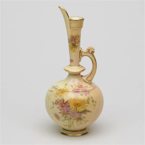 Ewer | Museum of Royal Worcester