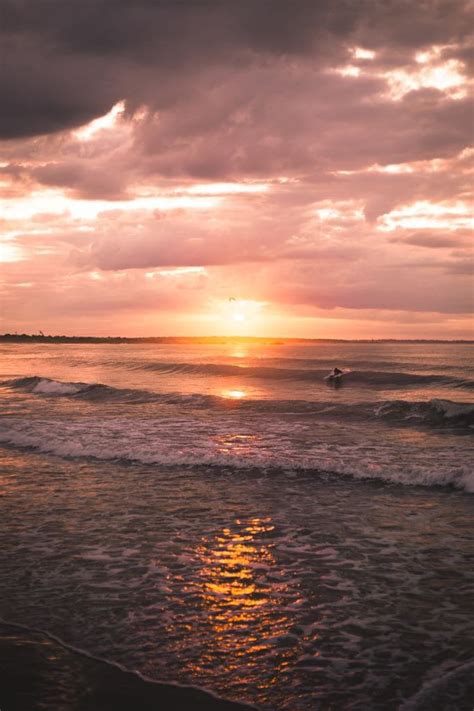 Sunrise at Narragansett Beach : RhodeIsland