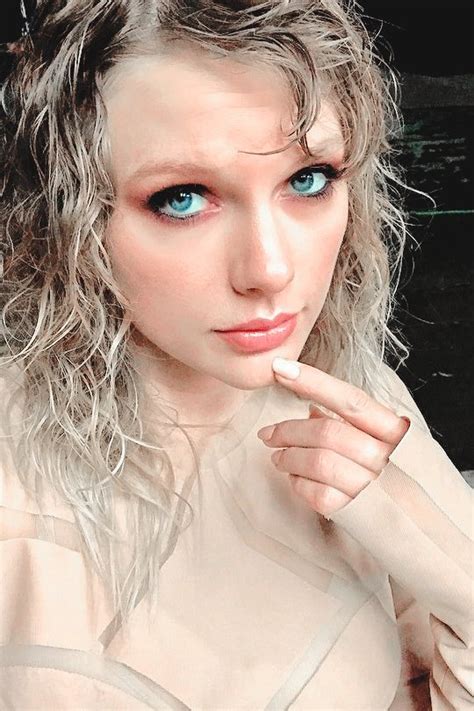 Taylor Swift Eyes