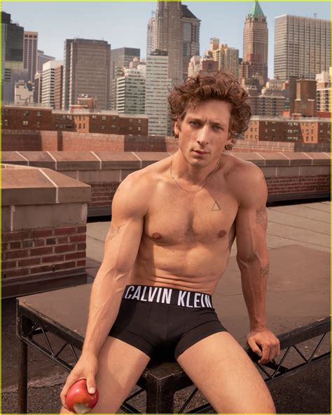 Jeremy Allen White Strips to His Underwear for Steamy Calvin Klein Campaign: Photo 4998967 ...