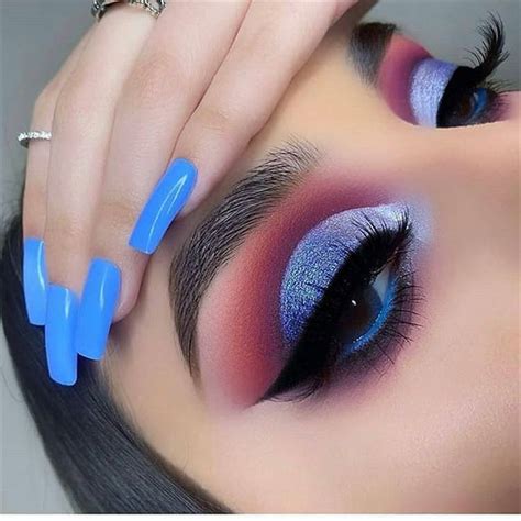 24 Glitter Eye Makeup Ideas - Aray Blog For Chic Women | Eye makeup art, Creative eye makeup ...