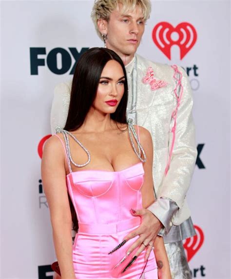 Megan Fox's relationship: Mind control and blood-drinking rituals with Machine Gun Kelly ...