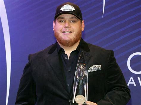 Luke Combs Net Worth 2023 | Biography, Income, Songs