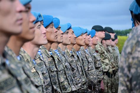 Troops from five nations undertake peacekeeping exercise in England ...