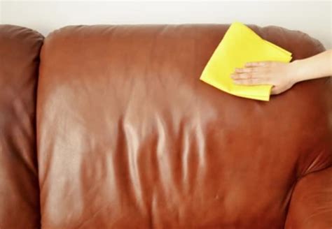 How to Clean Leather Furniture Naturally in 5 Minutes