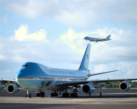 An Inside Tour of Air Force One | Defense Media Network