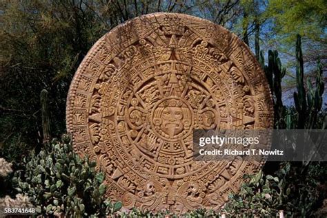 76 Aztec Calendar Symbols Stock Photos, High-Res Pictures, and Images - Getty Images