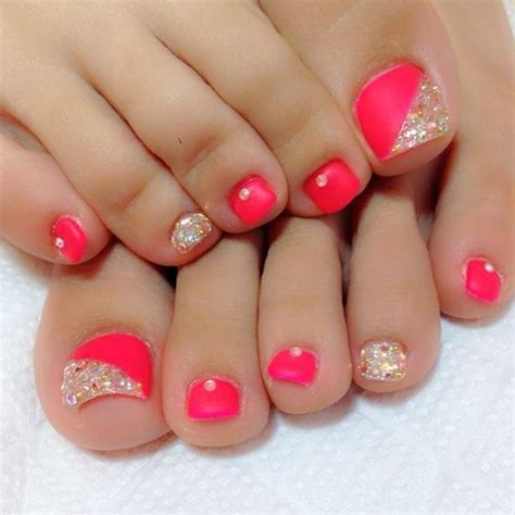 88 Stylish Toe Nail Art Designs That You'll Want to Copy