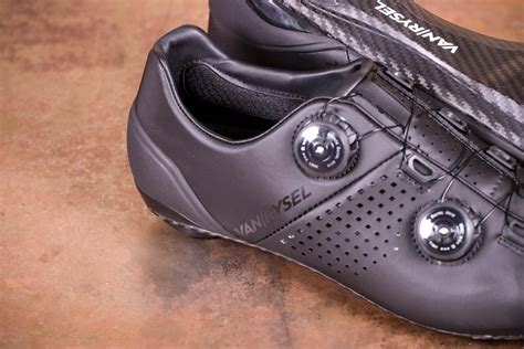 Review: Van Rysel RoadR 900 Carbon Road Cycling Shoes | road.cc