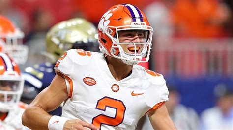 Clemson Fans Call For Freshman QB Cade Klubnik After Just One Game