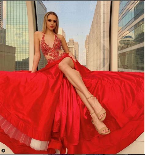 How To Wear & Accessorize A Red Prom Dress