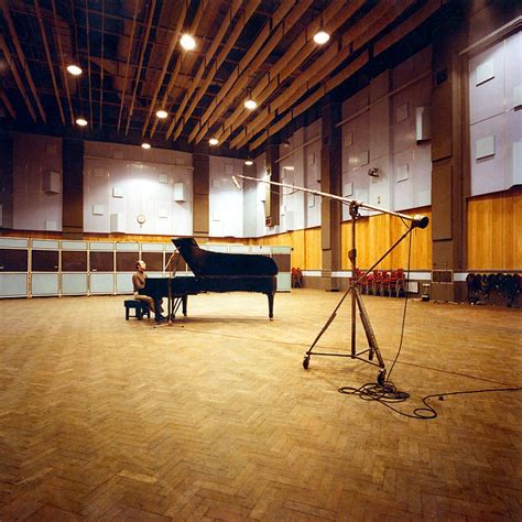 Abbey Road Studios | Abbey road studio, Recording studio design, Recording studio home