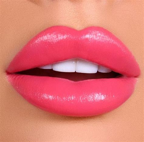 ~ ღ Skuwandi | Red lipstick lips, Beautiful lipstick, Lipstick for dark skin