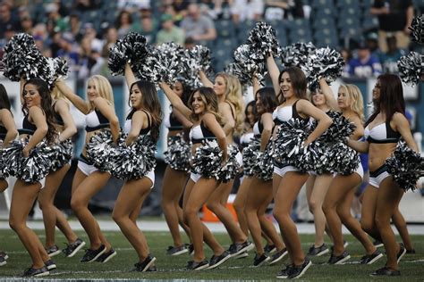 Philadelphia Eagles' cheerleaders perform before an NFL football game ...