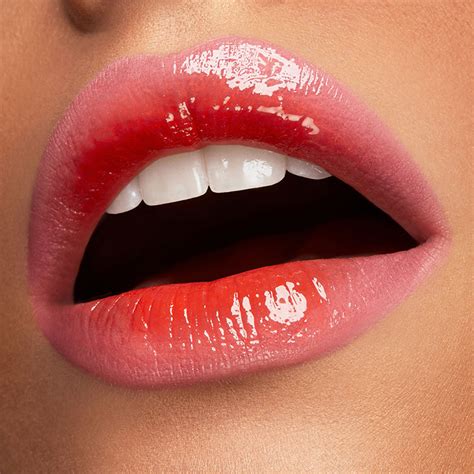 Pink Ombre Lipstick | Lipstutorial.org