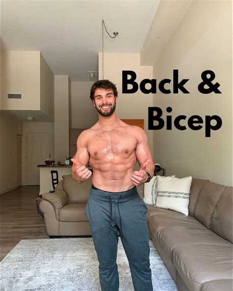 Jordan Morello on Instagram: "Home Back & Bicep Workout! 🏋🏽‍♀️ Using ...