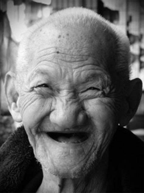 Smiling Older Asian man | Poertre resimleri, Yüzler ve Yüz ifadeleri