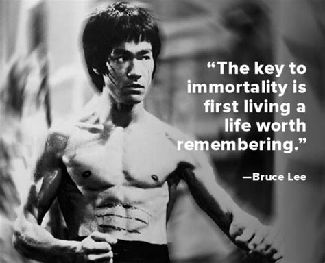 15 Powerful Bruce Lee Philosophies To Help You Deal with the World