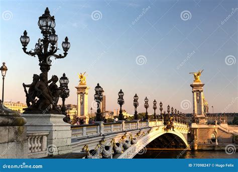 Alexander III Bridge editorial photography. Image of column - 77098247
