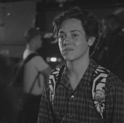 [Partners In Crime] Carl Gallagher x reader - Birthday Boy - Wattpad