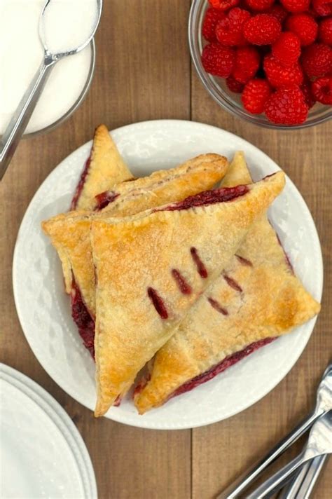 Raspberry Puff Pastry Turnovers | Yummy food, Recipes, Sweet recipes