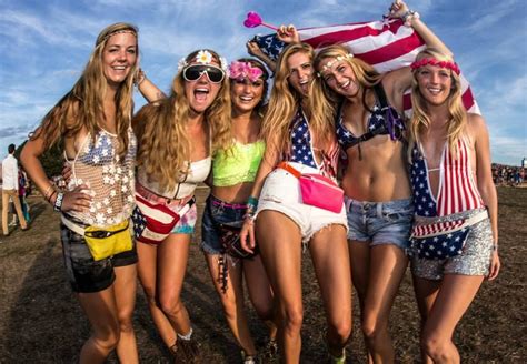 Tomorrowworld 2013 - GA Festival Girls, Festival Outfits, Festival ...