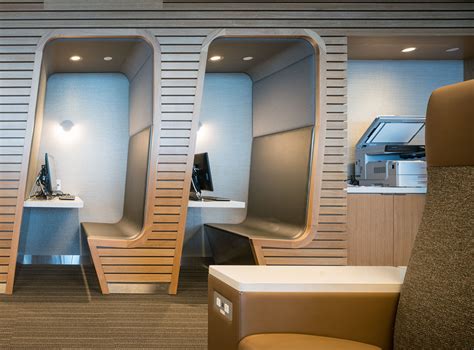 American Airlines JFK Flagship Lounge REVIEW | Andy's Travel Blog