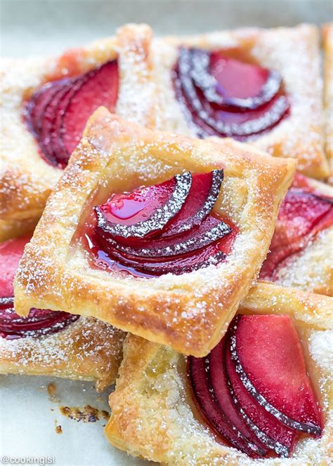 asy Mini Plum Tarts Recipe With Puff Pastry – very quick and easy to ...