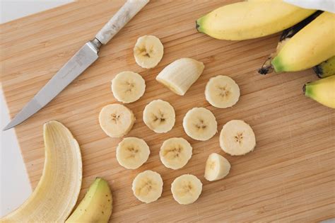 How to Grow Bananas From Seed