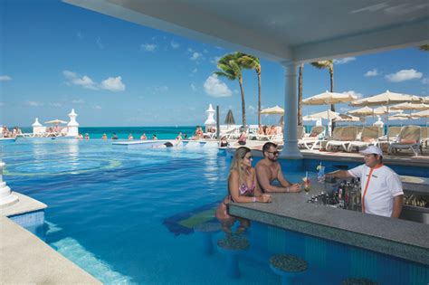 Enjoy a genuinely Adults Only experience in Cancún at the Riu Palace ...