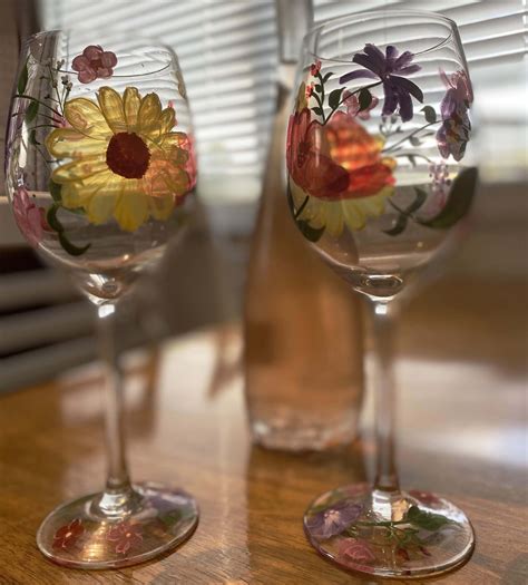 How to Paint Wine Glasses - A DIY Guide on Wine Glass Painting