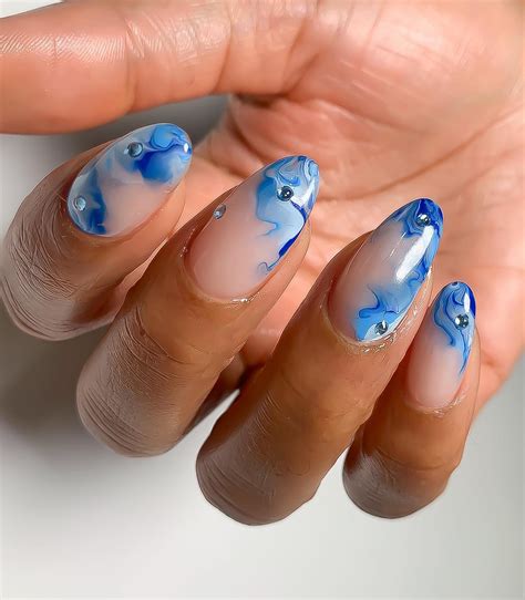 32 Chic Marble Nail Designs to Bring to the Salon | Who What Wear UK