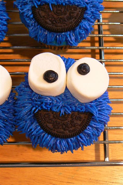 Cookie monster cupcakes | I made these cupcakes for my frien… | Flickr