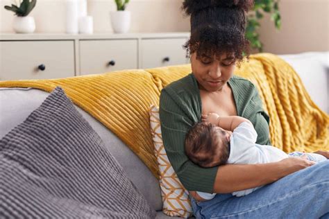 Should You Breastfeed Your Baby To Sleep? - Being The Parent