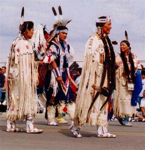 Mantle Clothing Native American