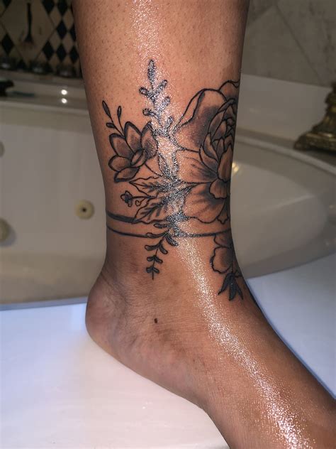 Ankle/foot tattoo idea Ankle Tattoo Cover Up, Ankle Foot Tattoo, Cute ...