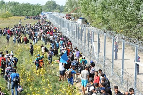 Austria to put temporary controls on Hungarian border at midnight ...