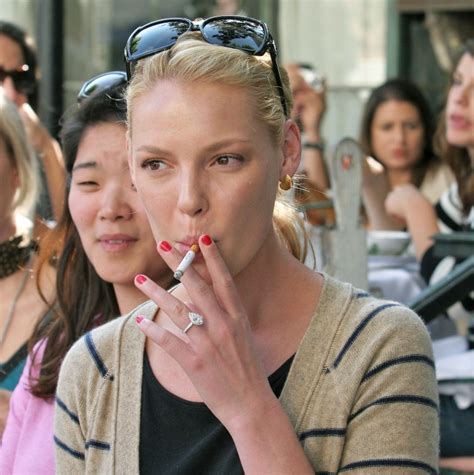 Smoke it! - 20 Surprising Female Celebrity Smokers - GeorgianJournal