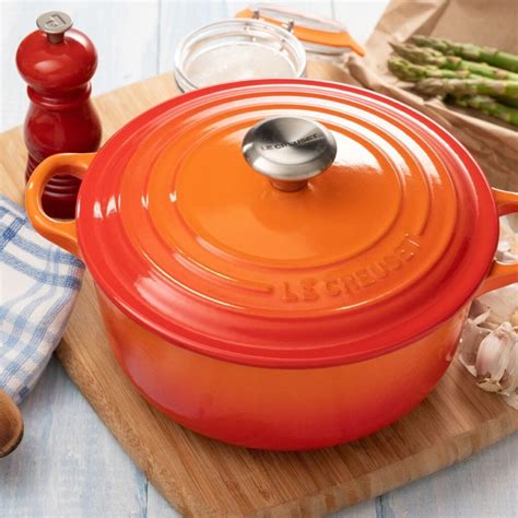 Best Le Creuset Dutch Oven: Our Top 5 Picks • The Wicked Noodle