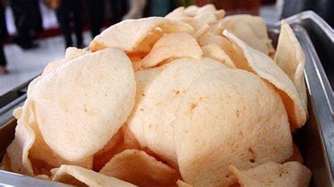 5 Popular types of Kerupuk in Indonesia - Indoindians.com