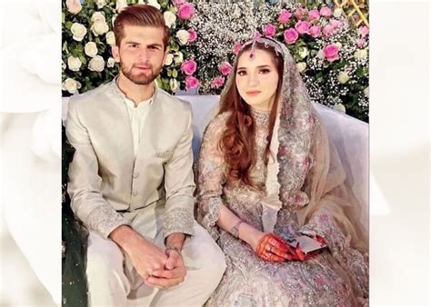 Shaheen Afridi Wedding Pictures Reveal His Wife's Face!!