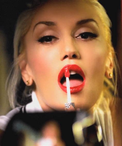 Gwen Stefani Music Video #GIF | Gwen stefani, Gwen stefani no doubt ...